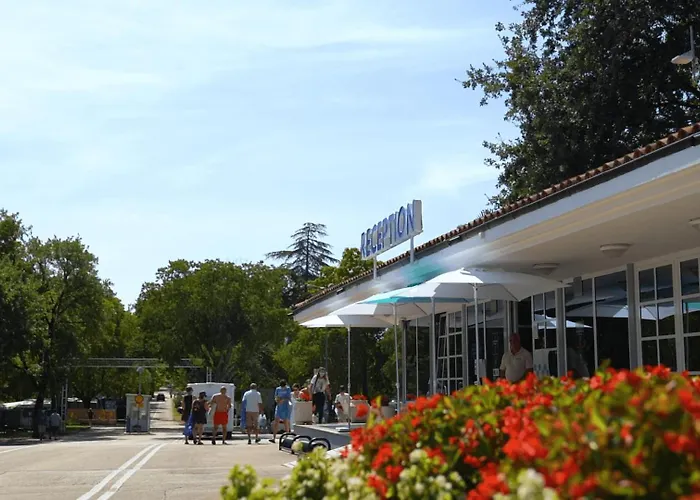 Üdülőpark Easyatent Safari Tent Zelena Laguna 4*