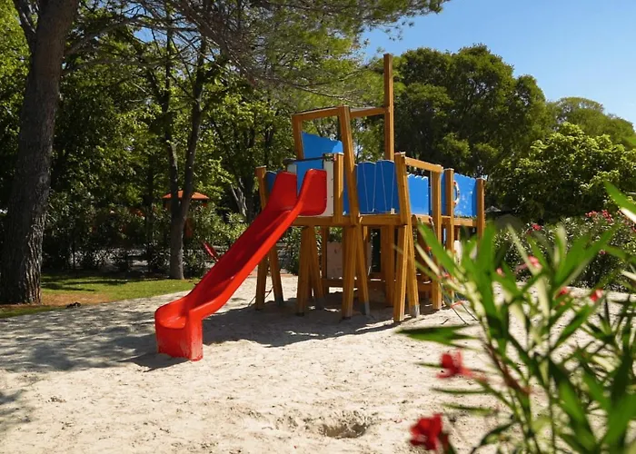 Üdülőpark Easyatent Safari Tent Zelena Laguna 4*