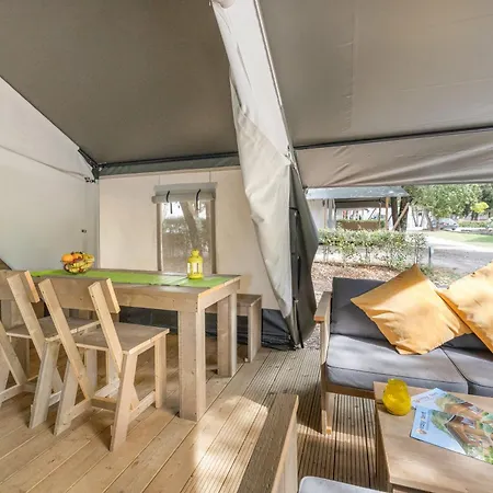 Easyatent Safari Tent Zelena Laguna 4* ポレッチ
